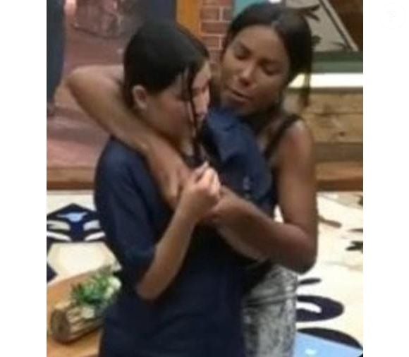 A Fazenda 17: Duda Wendling foi agredida nesta quarta-feira (10). Mas será que isto afetou o resultado da votação? A resposta é não, segundo preliminares da enquete UOL