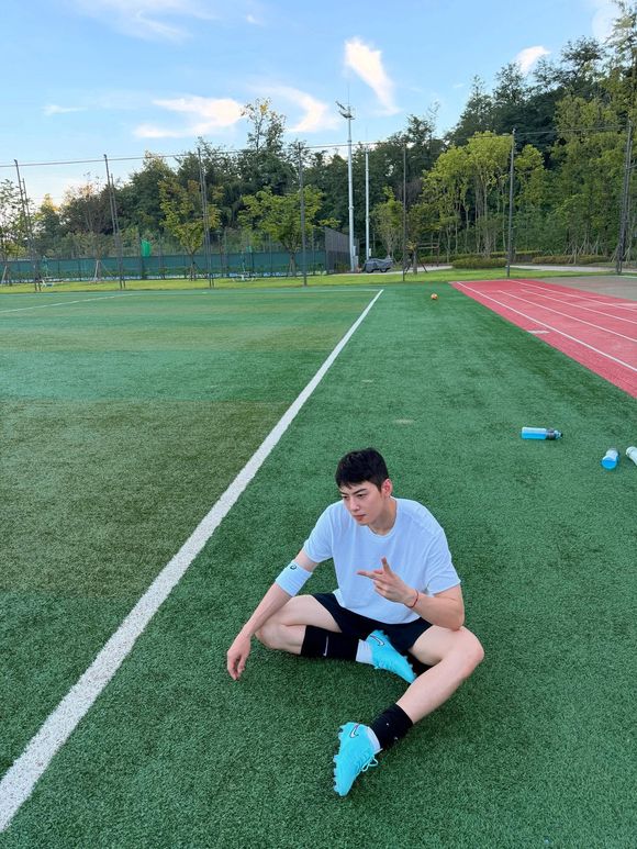 Em um comunicado publicado no Instagram, Cha Eun-woo revelou ter quitado integralmente todas as dívidas de impostos