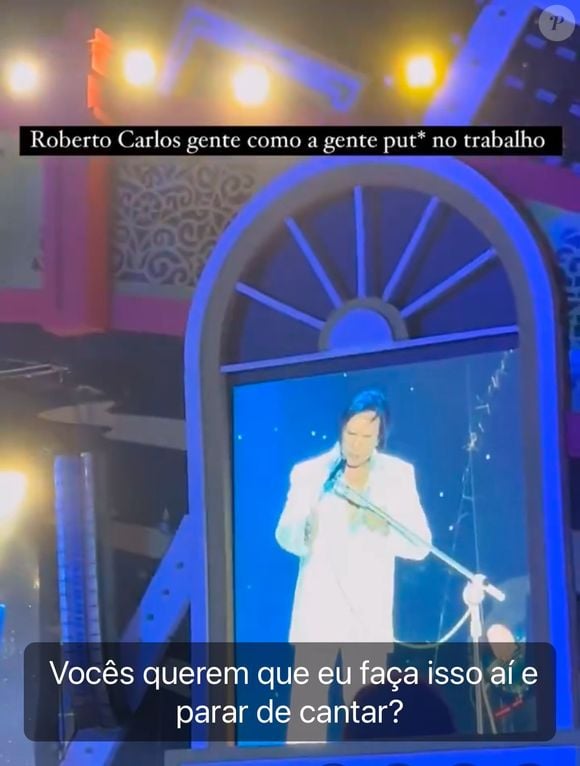 Durante o show na Praia do Pina (zona sul), o Rei Roberto Carlos perdeu a paciência com alguns fotógrafos, já que muitos deles ficaram nas áreas das mesas, em frente ao palco