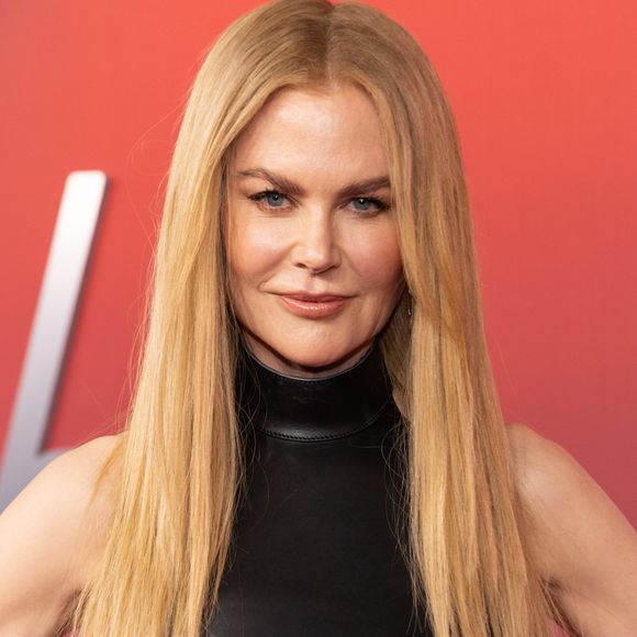 Procedimentos estéticos pouco invasivos ajudaram Nicole Kidman a manter sua beleza intacta