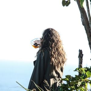 Heleninha à beira do penhasco: Paolla Oliveira grava sequência dramática que antecipa surpresa na reta final da novela