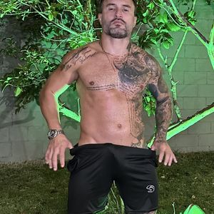 Allan Guerra é conhecido por incorporar golpes e técnicas reais de luta em seus vídeos