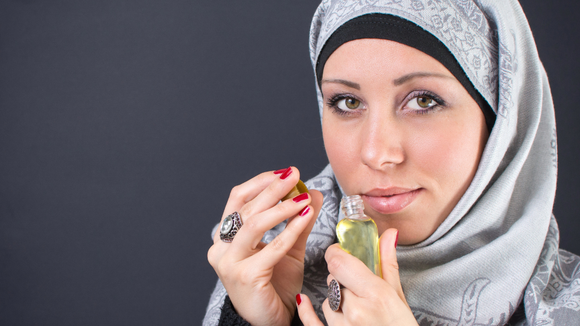 O que é Lattafa, marca de perfumes árabes que dominou o mercado brasileiro com fragrâncias elegantes, chiques e acessíveis