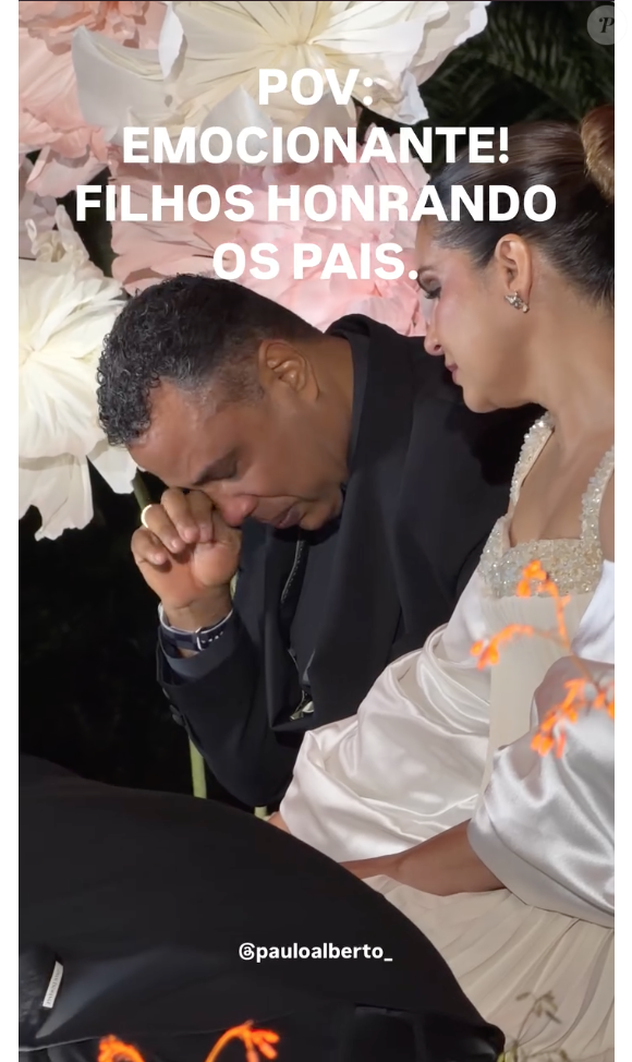 Aline Barros e o marido, Gilmar Santos, não contiveram a emoção e caíram no choro diante do momento