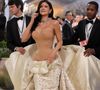 Kylie Jenner roubou a cena no MET Gala 2026 com um nude glam impecável, provando que elegância está nos detalhes e na pele bem construída