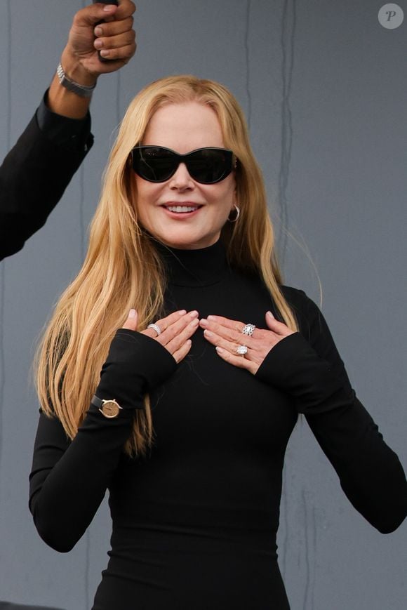 Nicole Kidman, aos 58 anos, é adepta do cabelo longo e dá adeus ao etarismo