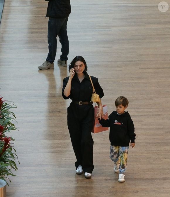 Isis Valverde é mãe do pequeno Rael, fruto do seu casamento com André Resende