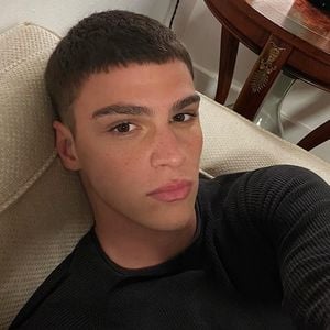 Com 284 mil seguidores no Instagram, incluindo famosos, Fe Bertuol é maratonista e rouba a cena por sua beleza