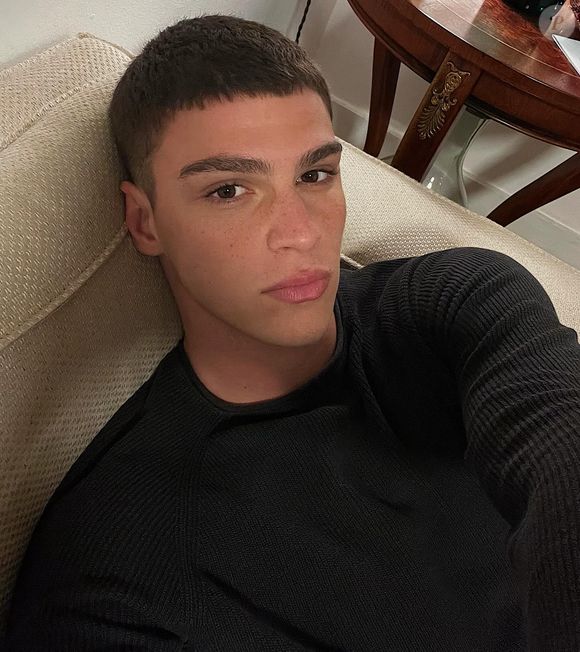 Com 284 mil seguidores no Instagram, incluindo famosos, Fe Bertuol é maratonista e rouba a cena por sua beleza