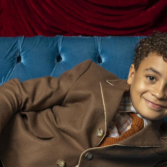 Picolé é um menino divertido, de coração bom, e comilão.