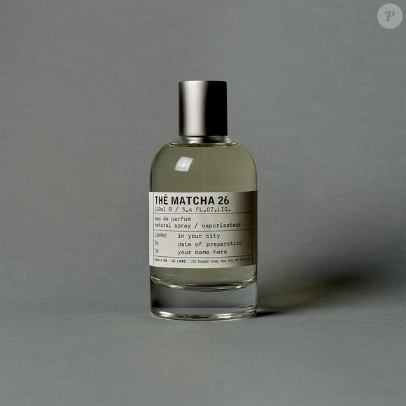 O frasco de 100 ml do Thé Matcha 26, disponível no site da marca, custa atualmente € 246,28, o que, na cotação atual, equivale a cerca de R$ 1.500,85