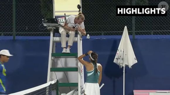 Emma Raducanu: stalker da tenista foi retirado da arquibancada após alerta da esportista