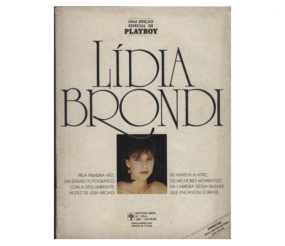 Lídia Brondi apareceu completamente nua em seu segundo ensaio para a revista Playboy