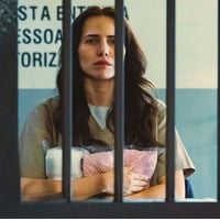 A mocinha chorona ficou para trás: Adriana prova em 'Quem Ama Cuida' que heroína moderna não abaixa a cabeça para ninguém nem na cadeia