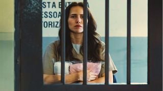 A mocinha chorona ficou para trás: Adriana prova em 'Quem Ama Cuida' que heroína moderna não abaixa a cabeça para ninguém nem na cadeia