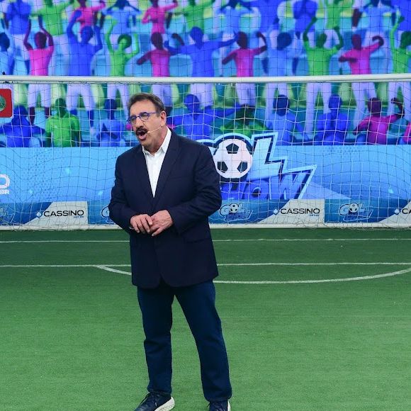 Ratinho é dono de uma fortuna de R$ 1 bilhão, segundo informações do portal iG