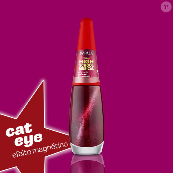 Inspirado em High School Musical, o esmalte Wildcats aposta em um tom vinho com efeito cat eye magnético que remete à energia e ao espírito de equipe do clássico dos anos 2000