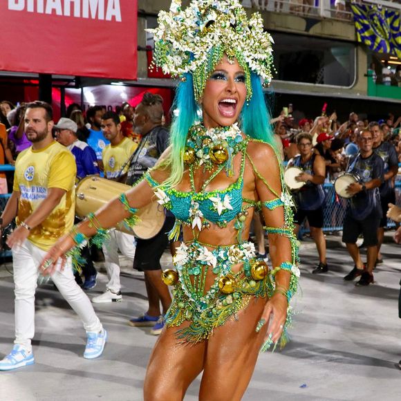 A Rainha de Bateria da Vila Isabel, Sabrina Sato, escolheu uma fantasia de fundo do mar