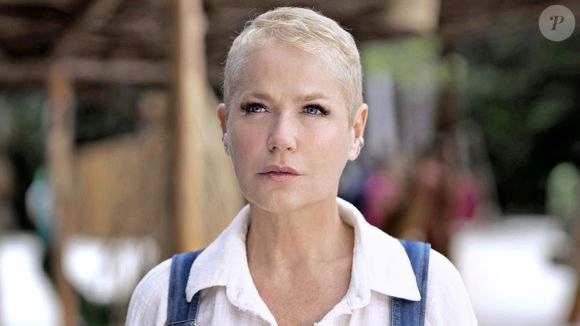 Outro tratamento é o ácido hialurônico injetável e enriquecido, que desempenha um papel importante na luta contra efeitos deletérios do estresse oxidativo