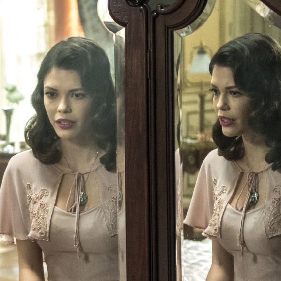 Vitória Strada foi sucesso de público e crítica com a protagonista Julia Castelo de 'Espelho da Vida'