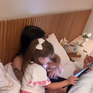 Ana Castela assistiu vídeo com Maria Alice e Maria Flor