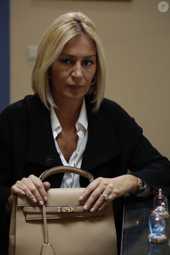 Mãe de criação de Zeynep, Cahide admite ter inventado a farsa da 'morte' de Melek/Turna, na novela 'Mãe'