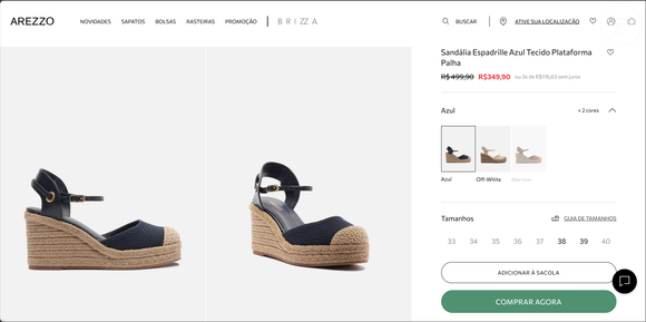 Até o fechamento desta matéria, a sandália espadrille azul em tecido com plataforma de palha, da Arezzo, está disponível no site oficial da marca por R$ 349,90.