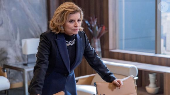 Novela 'Vale Tudo': Odete Roitman esconde de todos que o seu filho mais velho, Leonardo, está vivo.