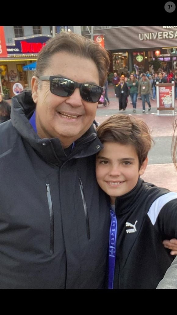 Rodrigo Silva também resgatou fotos antigas com Faustão em seus stories pra parabenizar o pai