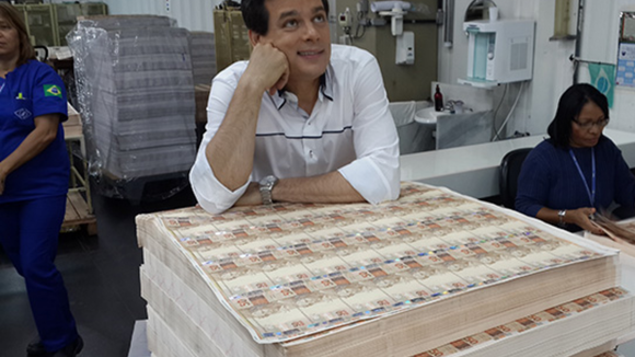 2 torres de 100m, 192 apartamentos e sistema de segurança com IA: Celso Portiolli vira dono de imóvel milionário no RS em prédio avaliado em R$ 170 milhões