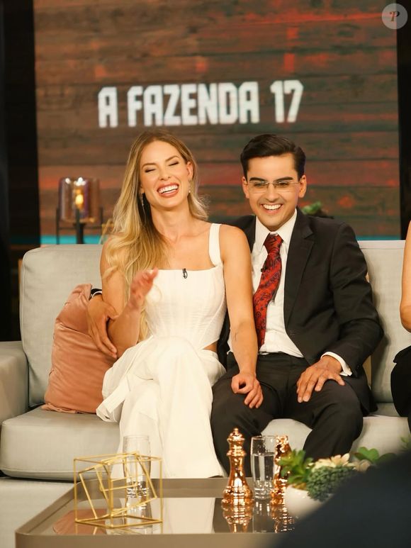 Fora do confinamento de "A Fazenda 17", Dudu Camargo revelou que pretende dar um passo importante no relacionamento com Saory Cardoso, ex-namorada do ator Marcello Novaes.