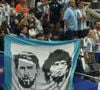 Desenho de Maradona decorda bandeirão da Argentina na Copa 2026. 'Falo como se você não tivesse visto, mas sei que você estava lá acompanhando!', disse filha famosa
