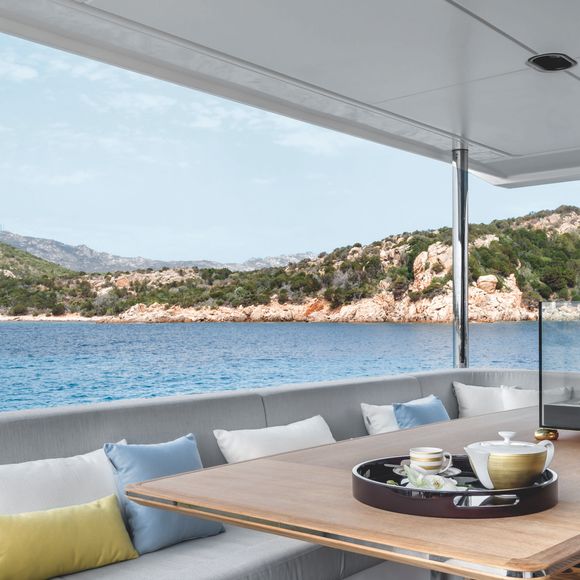 Iate de luxo de Cristiano Ronaldo oferece conforto para longas estadias a bordo