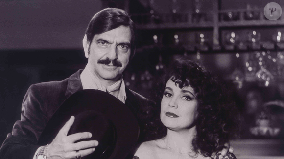 É uma das melhores frases de novela: há 40 anos, ela não existia na trama, foi inventada por famoso ator e nunca mais saiu da memória