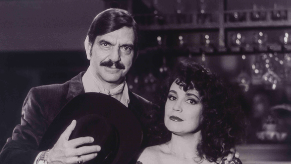 É uma das melhores frases de novela: há 40 anos, ela não existia na trama, foi inventada por famoso ator e nunca mais saiu da memória