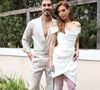 Giovanna Lancellotti e Gabriel David juntos com seus looks durante a festa de pre-wedding.