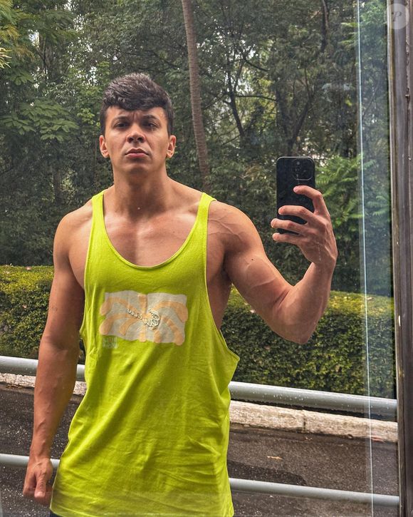 Depois do nascimento do caçula, Cocielo mostrou que poderia levar seu corpo além