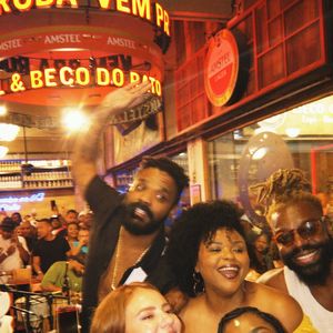 Apesar da enxurrada de elogios, um detalhe específico acabou roubando a cena entre os internautas mais atentos