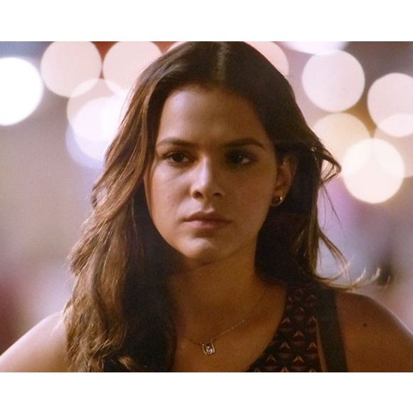 Bruna Marquezine contou ter sido alfinetada de forma ácida em bastidor da Globo na época das gravações da novela 'I Love Paraisopolis' por conta de choro