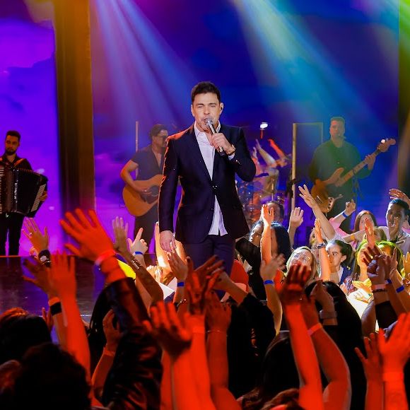 Zezé Di Camargo gravou um especial de Natal do SBT, mas pediu que o evento não fosse exibido