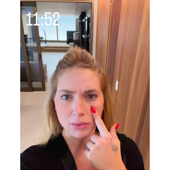 "Meu olho está meio baixinho, né, gente? Acho que é cansaço. Isso aí não… Tá estranho, não tá? Ah, pronto", comentou Virgínia Fonseca