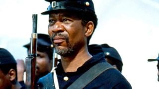 Achei no Prime Video e tem só 122 minutos: Denzel Washington brilha em um dos melhores filmes de guerra de todos os tempos, já disponível para assistir no Brasil