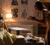 Os psicólogos concordam: 'As pessoas que choram em uma discussão estão ativando um mecanismo de defesa' - na foto ilustrativa, o choro de Bia (Maisa Silva) em novela da Globo 'Garota do Momento'