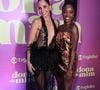 Atriz Camila Pitanga junto com Clara Moneke, usando produções exuberantes durante o lançamento da novela 'Dona de Mim', da TV Globo.