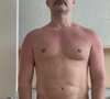 Este era o corpo de Carmo Dalla Vecchia antes - apenas de cueca, para o delírio dos fãs