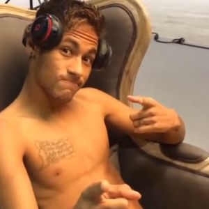 Segundo Andressa Urach, o encontro com Hulk aconteceu há alguns anos. Durante a entrevista, ela também destacou a disposição que, de acordo com seu relato, teria percebido na experiência, fazendo uma comparação com Neymar, com quem afirma também ter se relacionado e teria apresentado um desempenho inferior