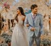 Carol Nakamura e Guilherme Leonel se casam em Búzios, no Rio de Janeiro
