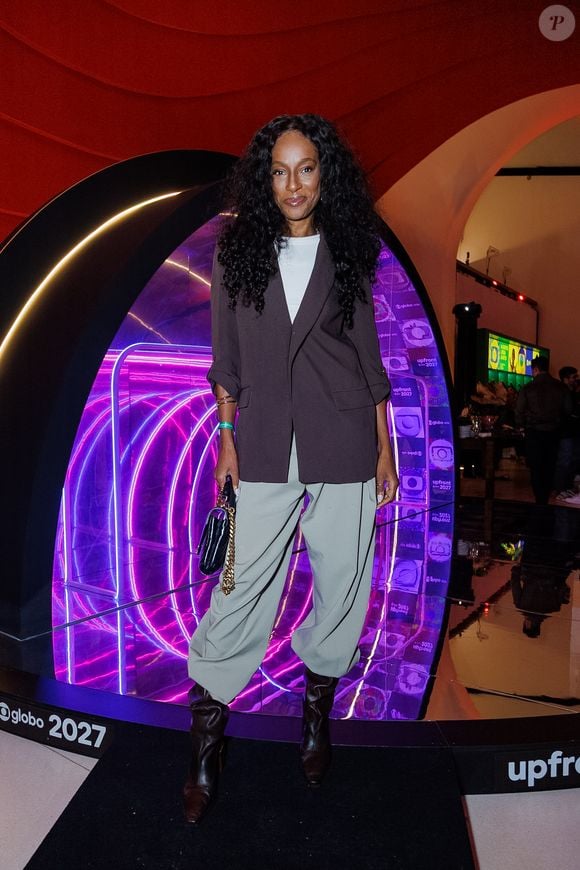 Pathy Dejesus escolheu look elegante para o Upfront 2027 da Globo