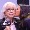 ‘Uma comunhão inesperada’: as palavras de Fernanda Montenegro que surpreenderam e fizeram Bruna Marquezine chorar na CCXP25