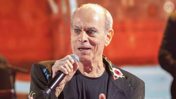 Ney Matogrosso decidiu entrar para a Aeronáutica para se livrar dos castigos do pai